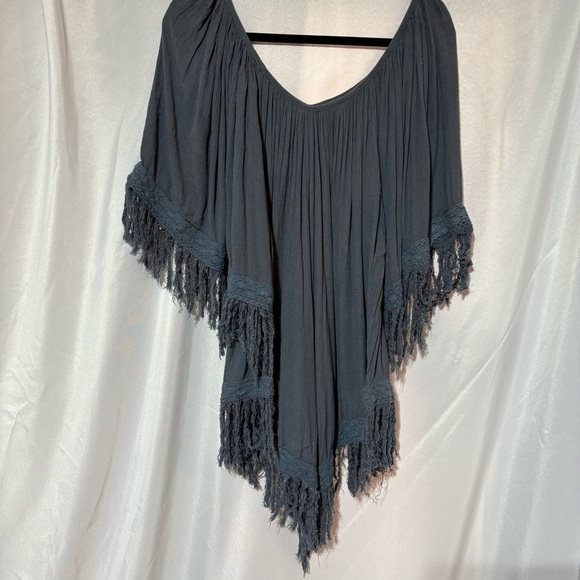 Fashion Fuse Blue Batwing Sleeves with Fringe Size L - Picture 8 of 8